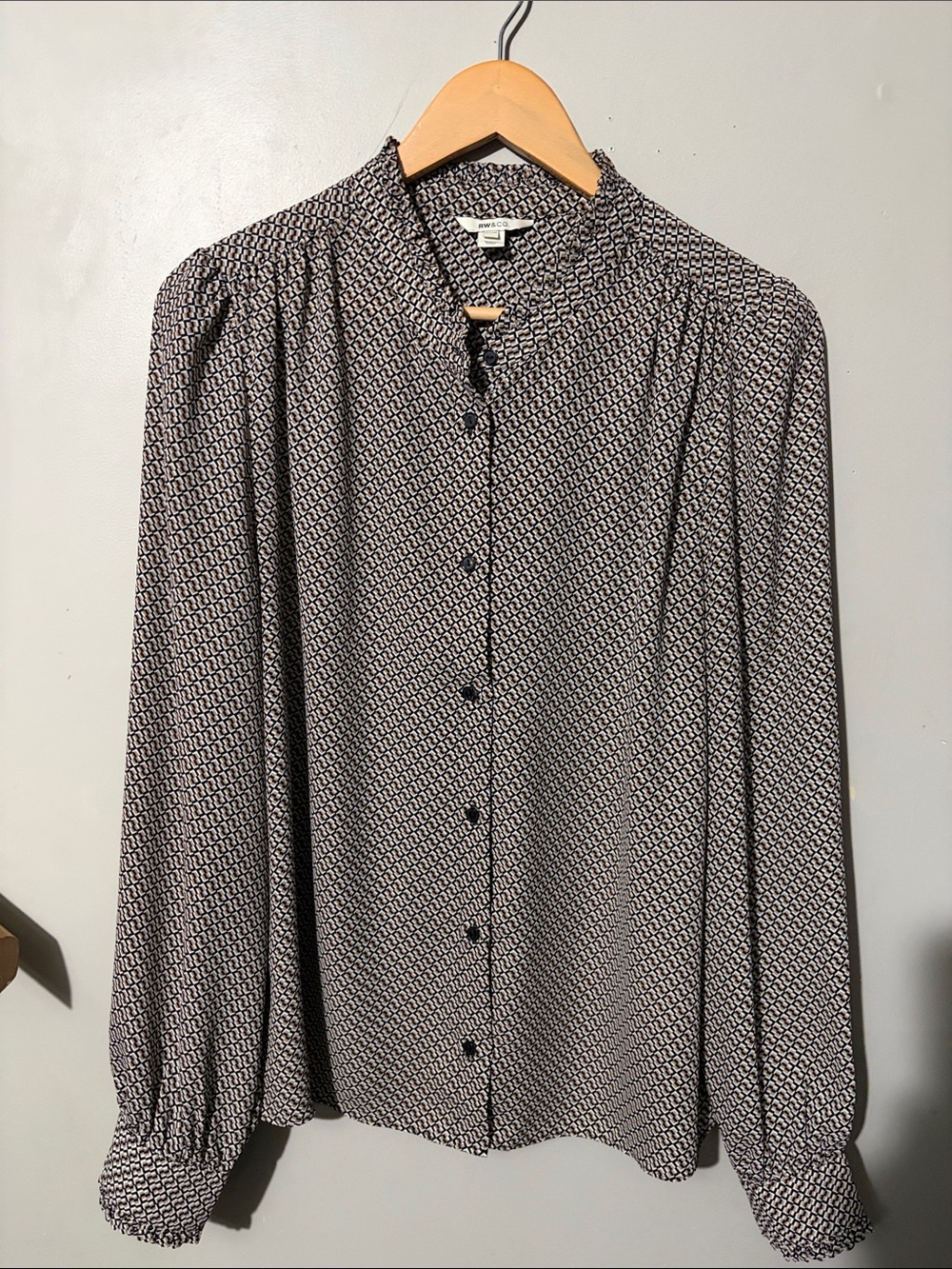 RW&CO. Black and White Geometric Button-Up Blouse